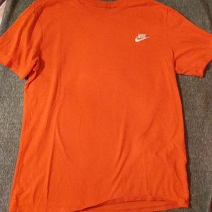 Nike tshirt